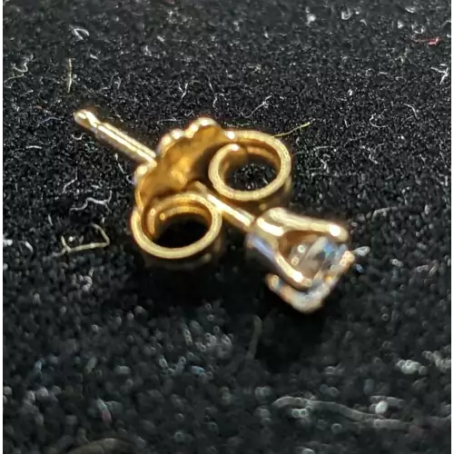 .08 Carat Diamond Earring in 14k Stud .2g (6)