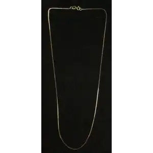 14k 1.4g Yellow Gold Chain Necklace. 18