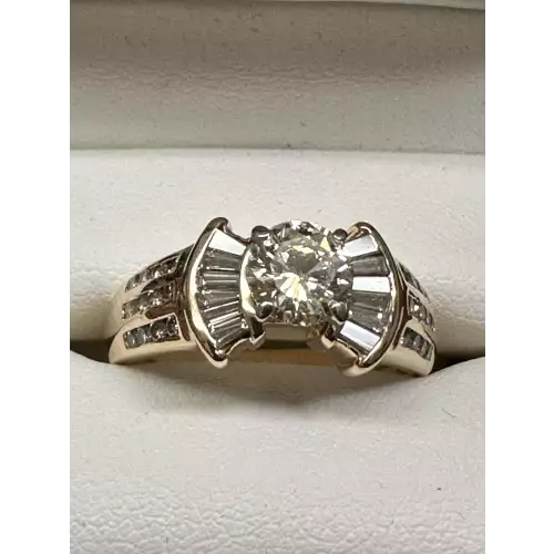 14K Diamond Ring 1.25 CWT, .75 CT Center Diamond SI H-I, size 7.75 5.2g