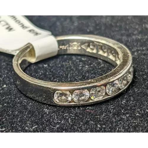 14k WG 1.0 CTW Chanel Set Diamond Ring 3.9g Size 7.5 (2)