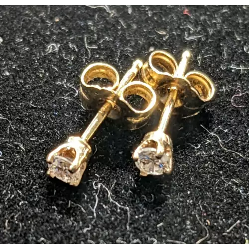 .15 Carat Diamond Earrings in 14k Yellow gold Studs .5g (3)