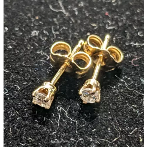 .15 Carat Diamond Earrings in 14k Yellow gold Studs .5g (4)
