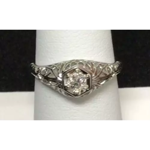 18k Vintage White Gold 2.2g Filigree Cocktail Ring Single Diamond  Size 6.25