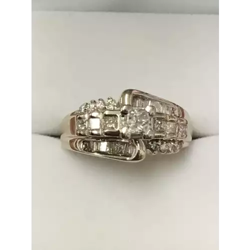 Gold 14k Ring , with small Diamond