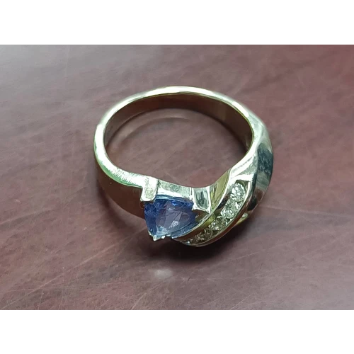 Tanzanite and Diamonds White Gold Ring 14k 4.0g Size 5 (2)